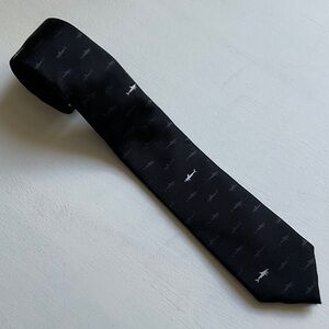 Elegant Black Shark Pattern Tie